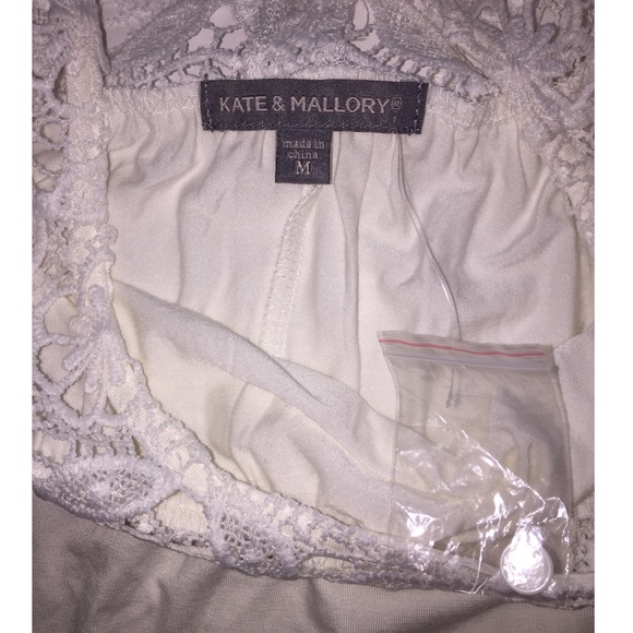 KATE & MALLORY Knit Top Lace Crochet Bodice Bell Sleeve High Low Hem Loose Fit - Picture 7 of 9